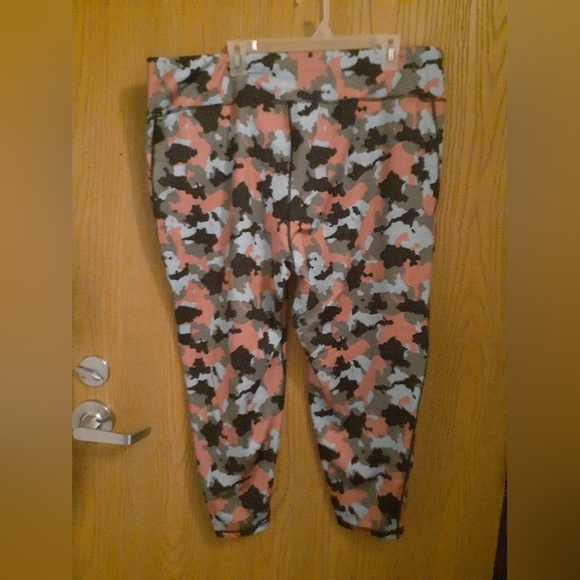 Nwt never worn pro player snakeskin camo leggings 3x - Picture 4 of 5